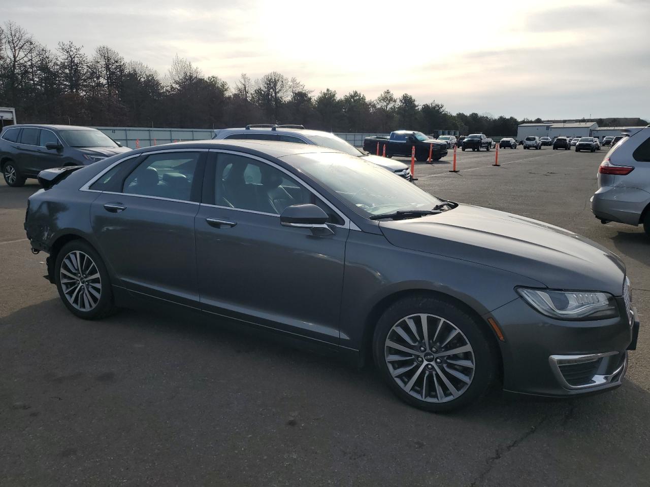 VIN 3LN6L5D99JR607325 2018 LINCOLN MKZ no.4