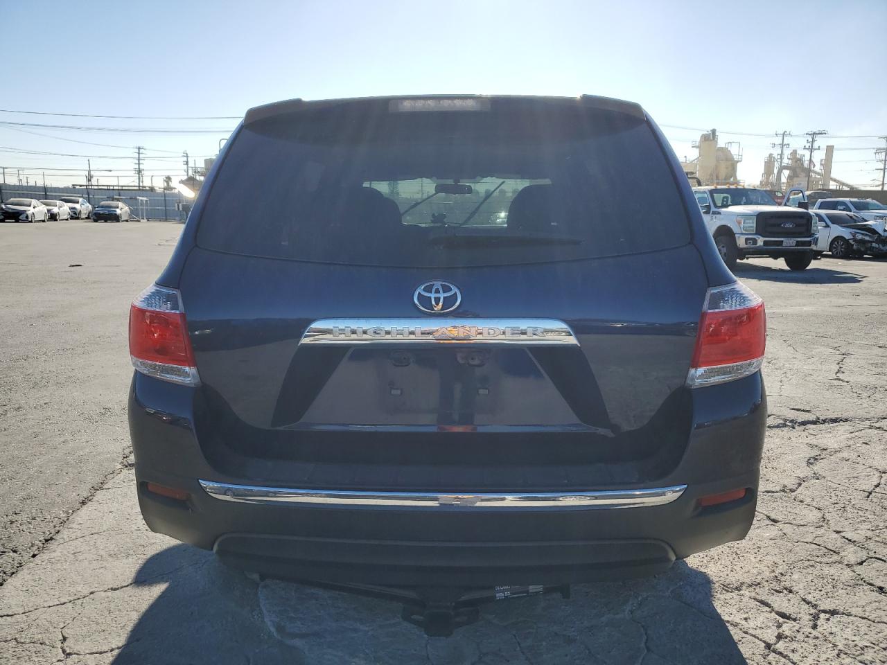 VIN 5TDZA3EH6DS043104 2013 TOYOTA HIGHLANDER no.6