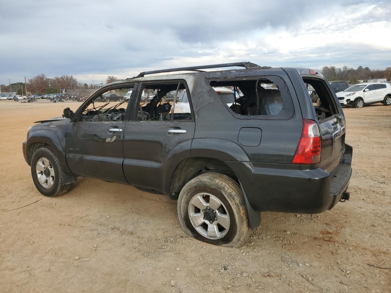 2006 Toyota 4Runner - Image 2