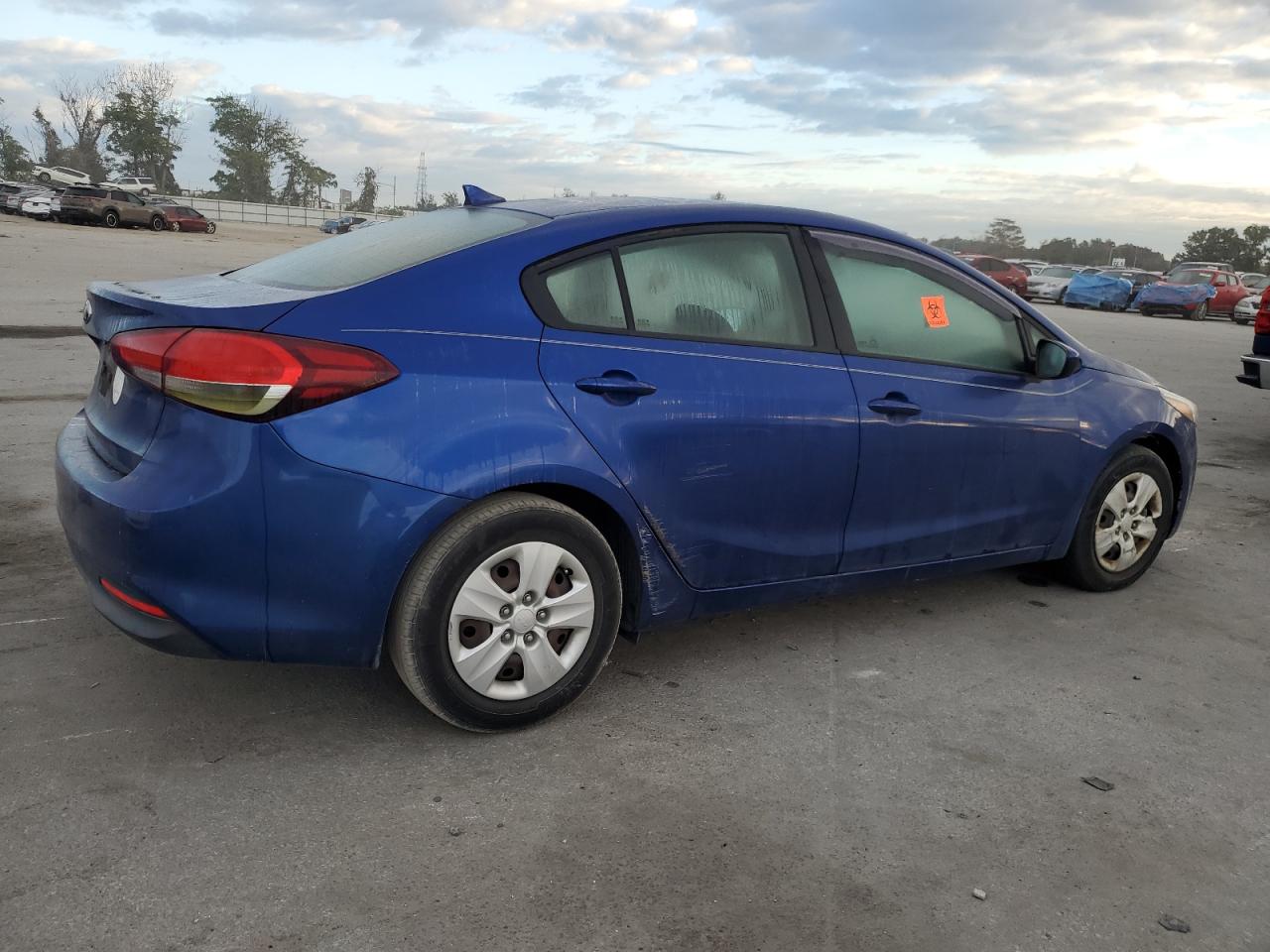 2017 Kia Forte - Image 3