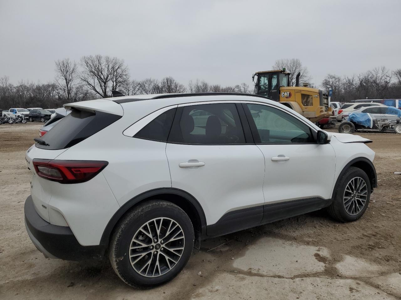 2023 Ford Escape - Image 3