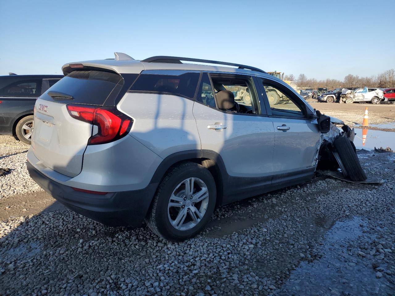 2018 GMC Terrain - Image 3