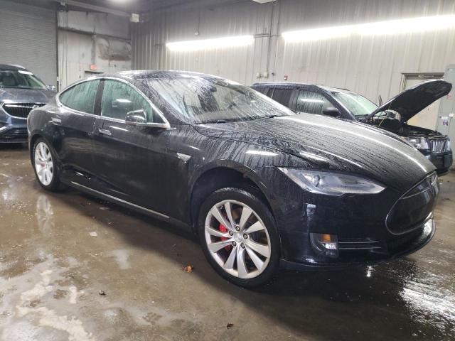  TESLA MODEL S 2015 Черный