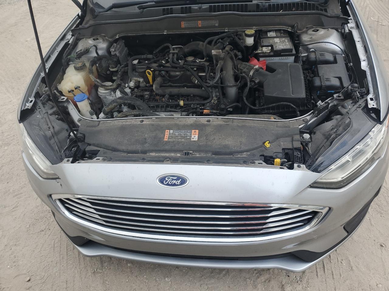2020 Ford Fusion - Image 11