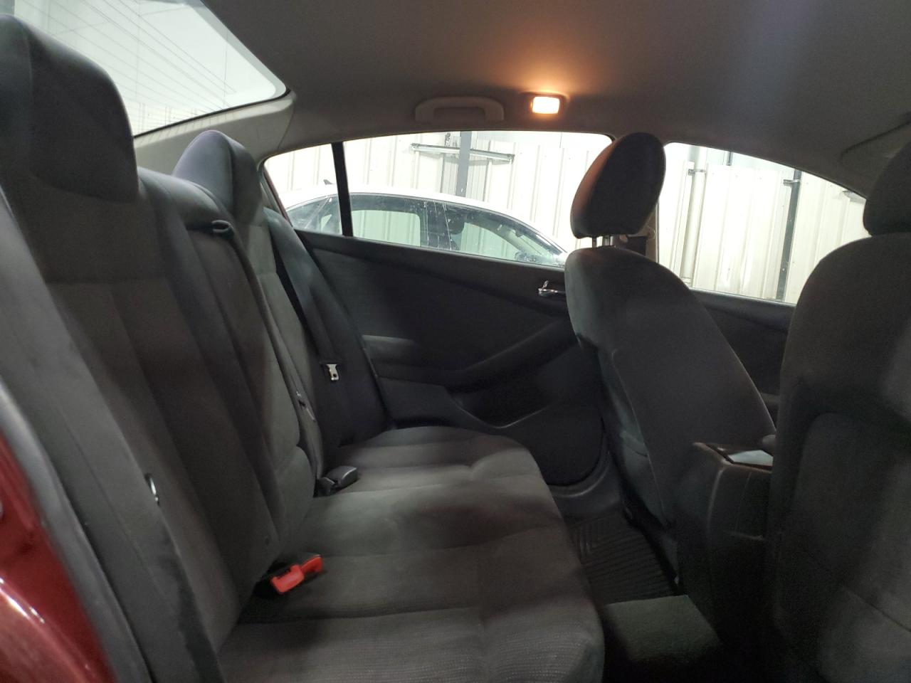 2011 Nissan Altima - Image 10