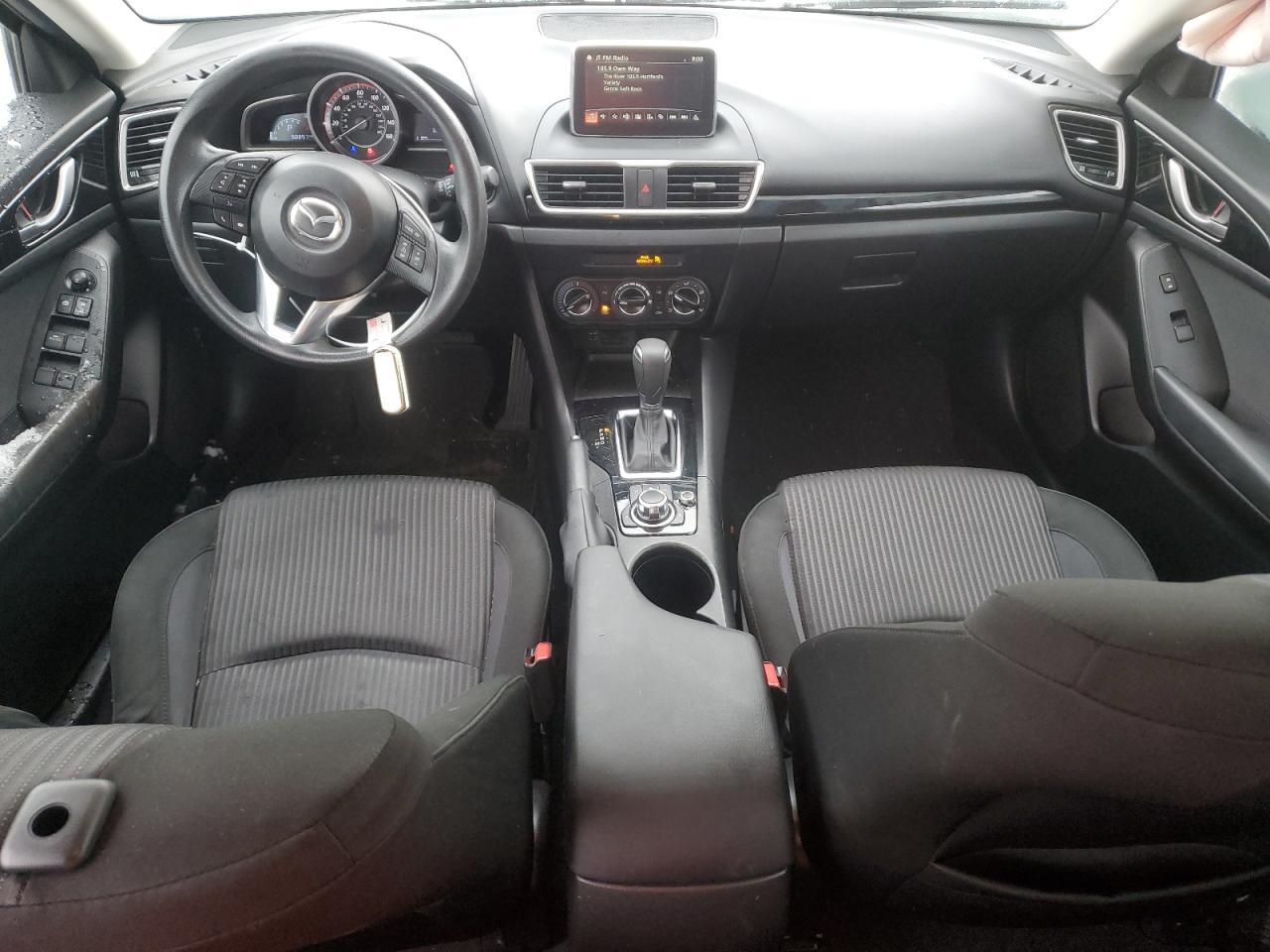 2016 Mazda 3 - Image 8