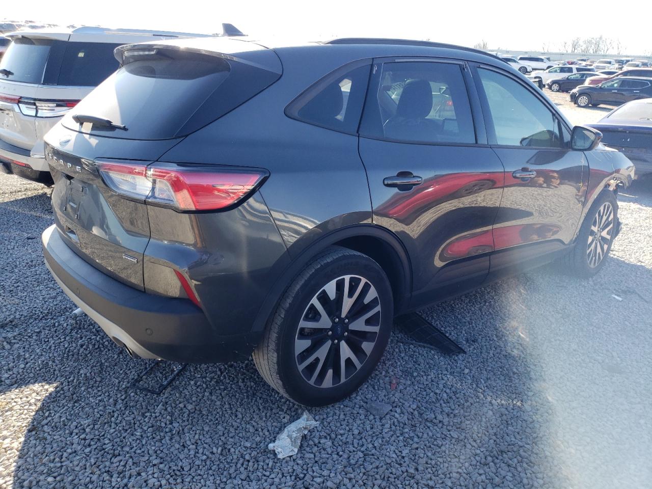 2020 Ford Escape - Image 3