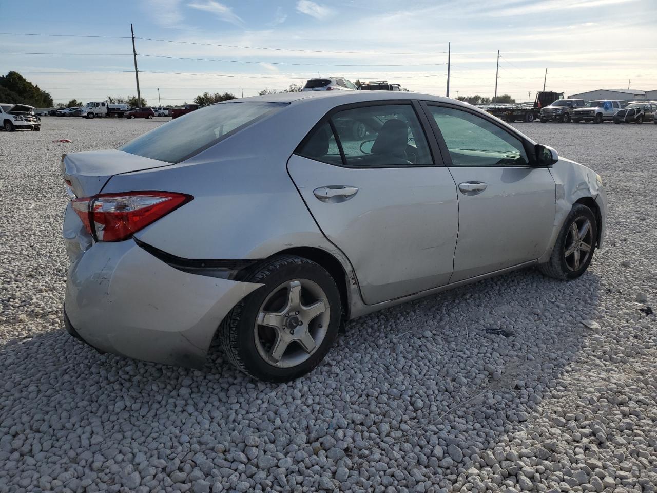 2015 Toyota Corolla - Image 3