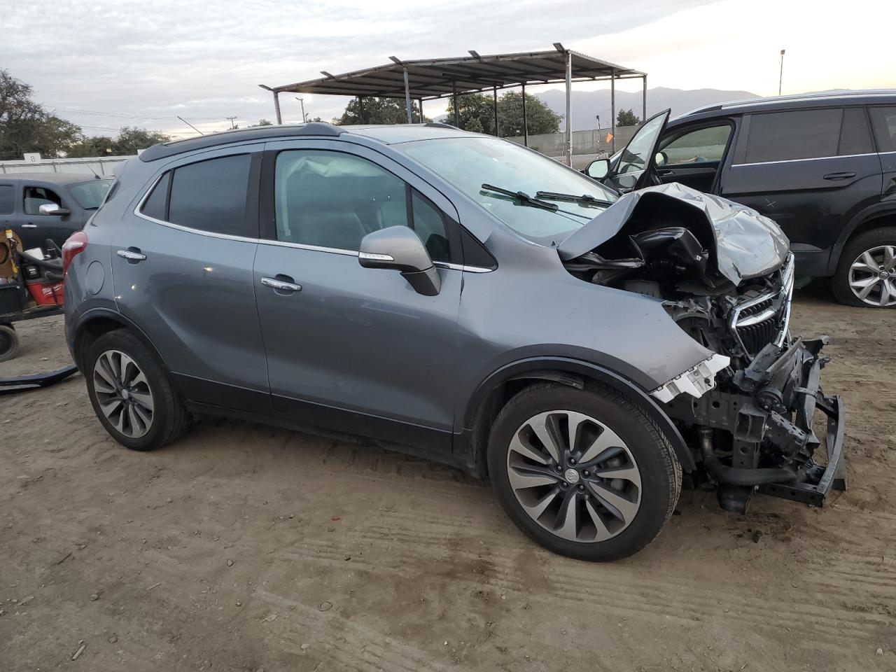 VIN KL4CJCSM8KB776020 2019 BUICK ENCORE no.4