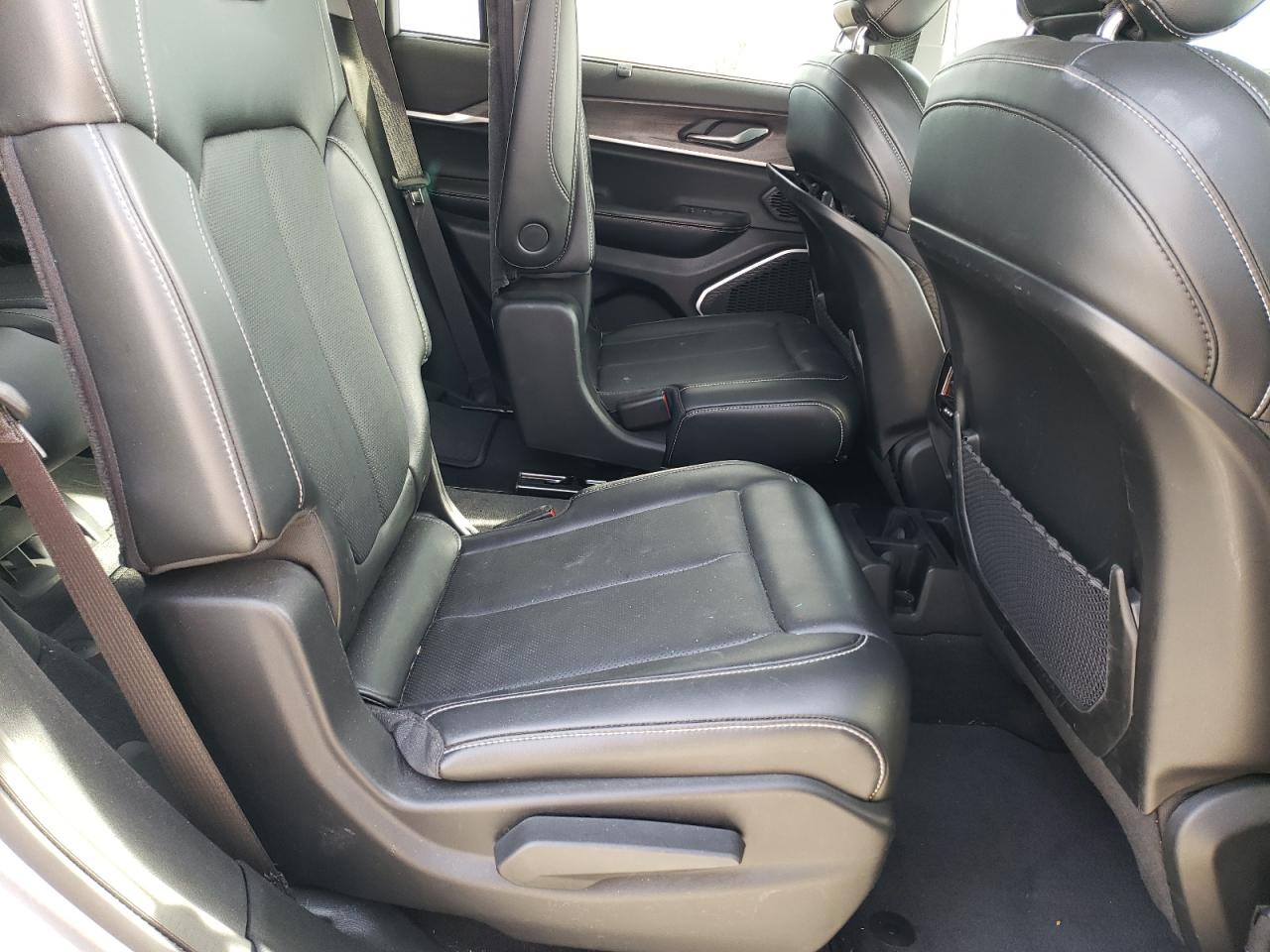 2021 Jeep Grand Cherokee - Image 11