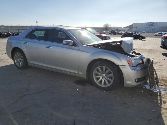  CHRYSLER 300 2012 Srebrny