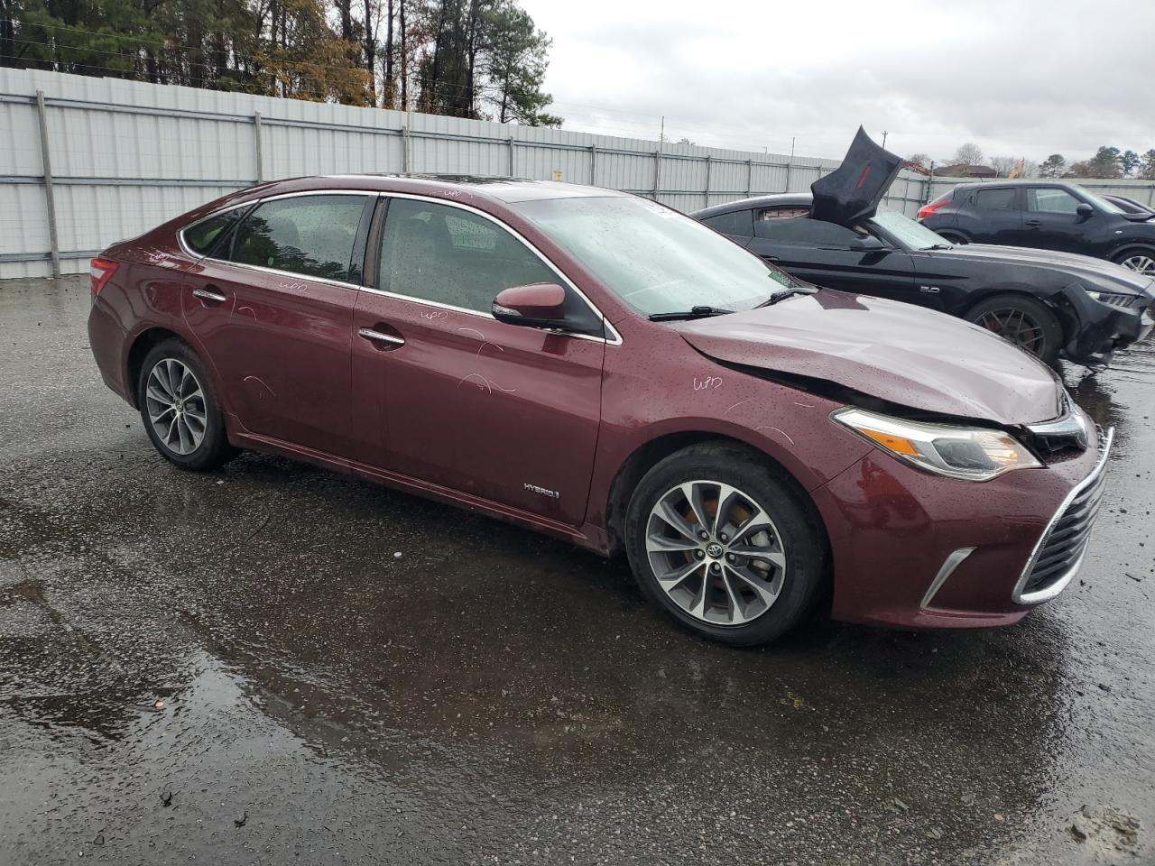 2016 Toyota Avalon - Image 4
