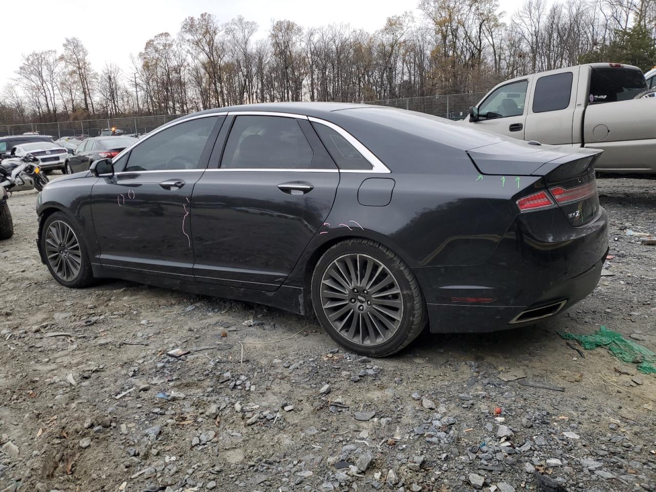 VIN 3LN6L2LU2DR824384 2013 LINCOLN MKZ no.2