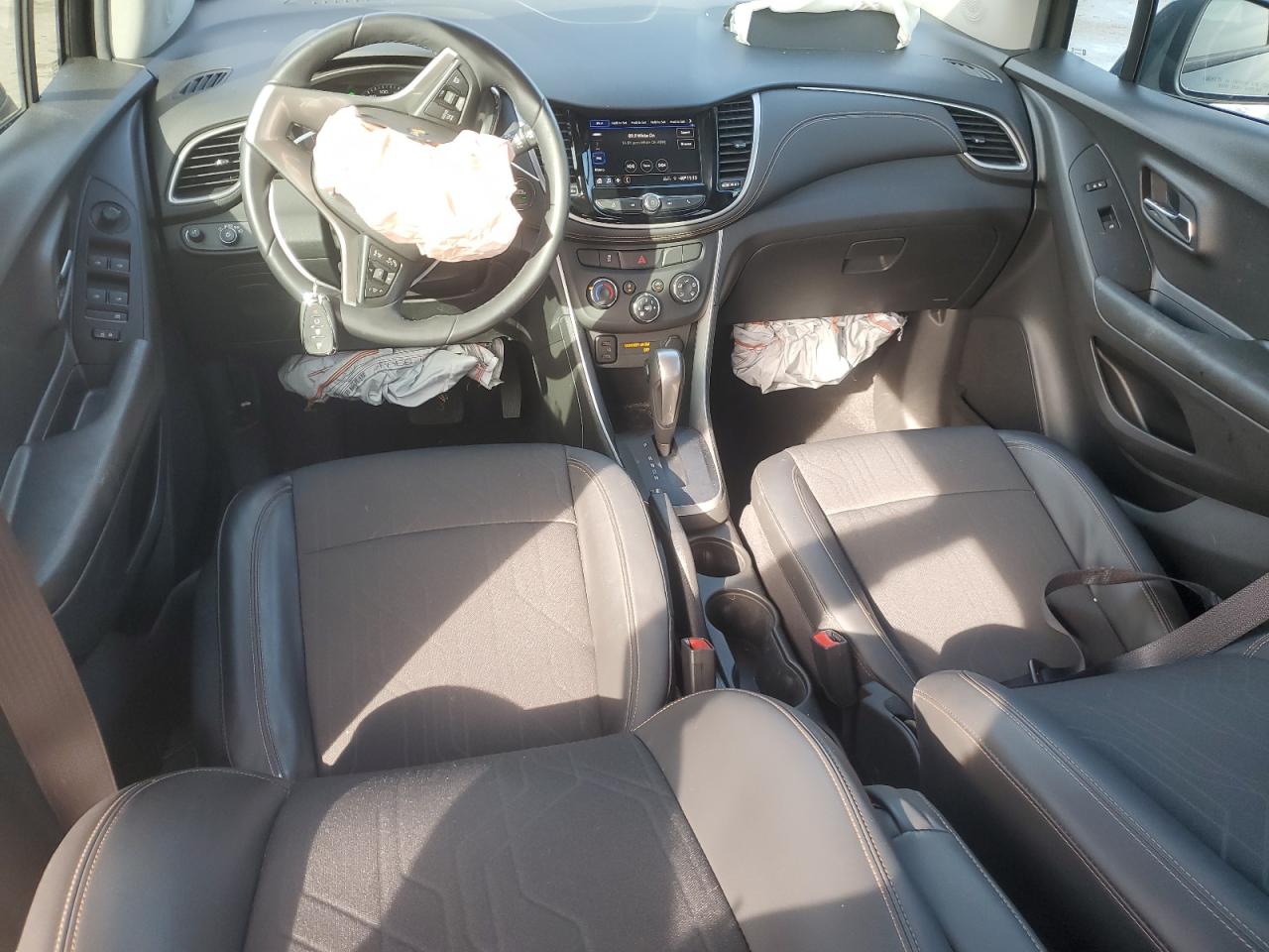 2022 Chevrolet Trax - Image 8