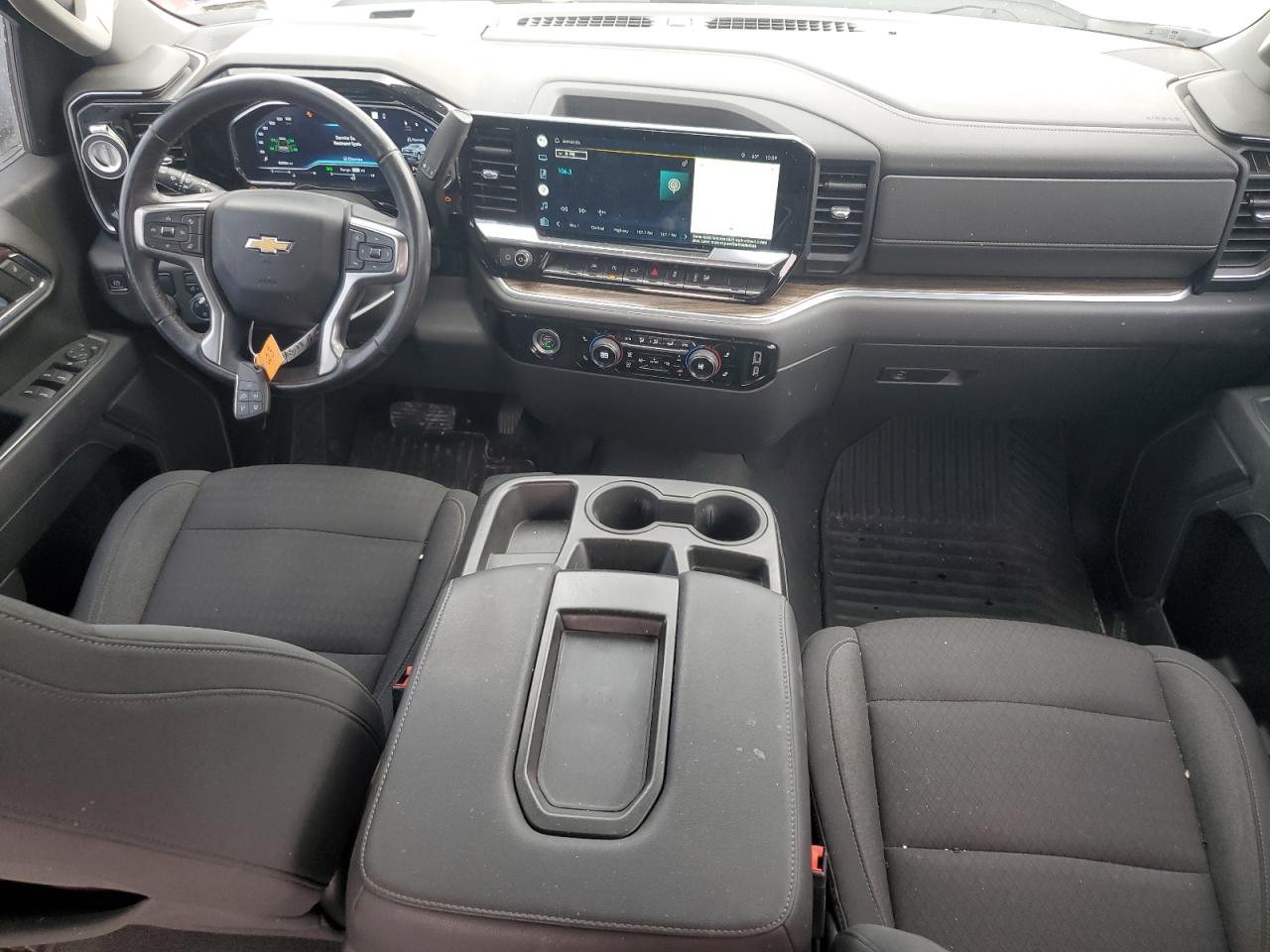 2022 Chevrolet Silverado - Image 8