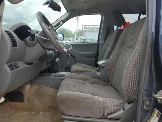 Pickups NISSAN FRONTIER 2016 Granatowy