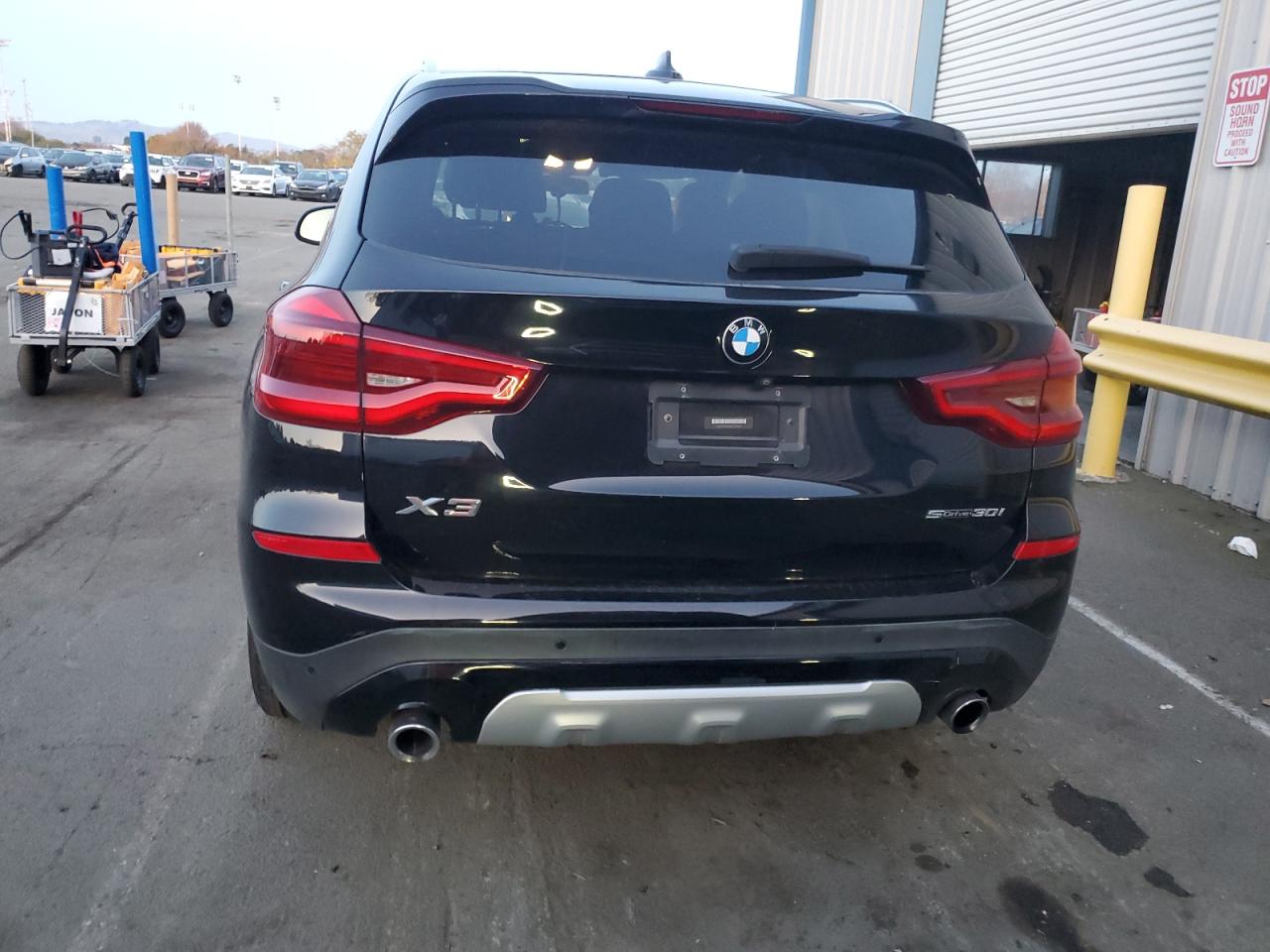 2019 BMW X3 - Image 6