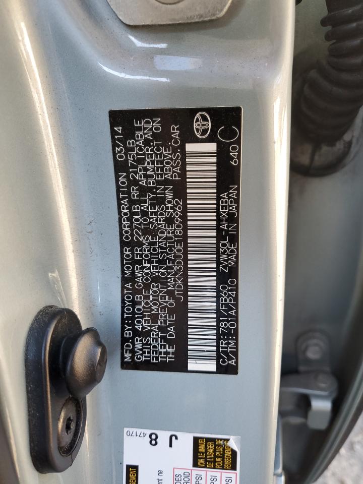 2014 Toyota Prius - Image 12