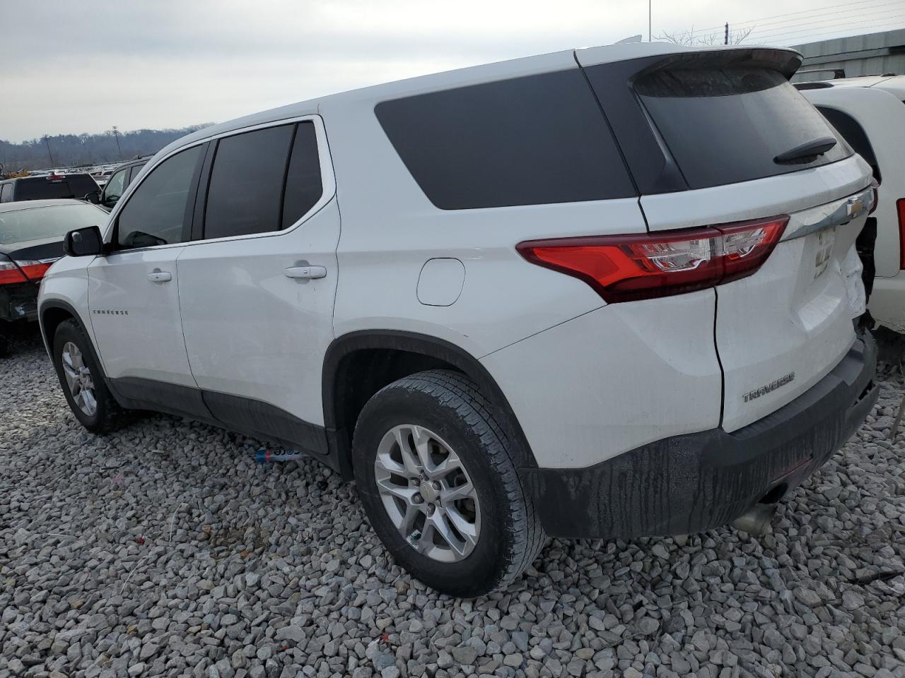 2020 Chevrolet Traverse - Image 2