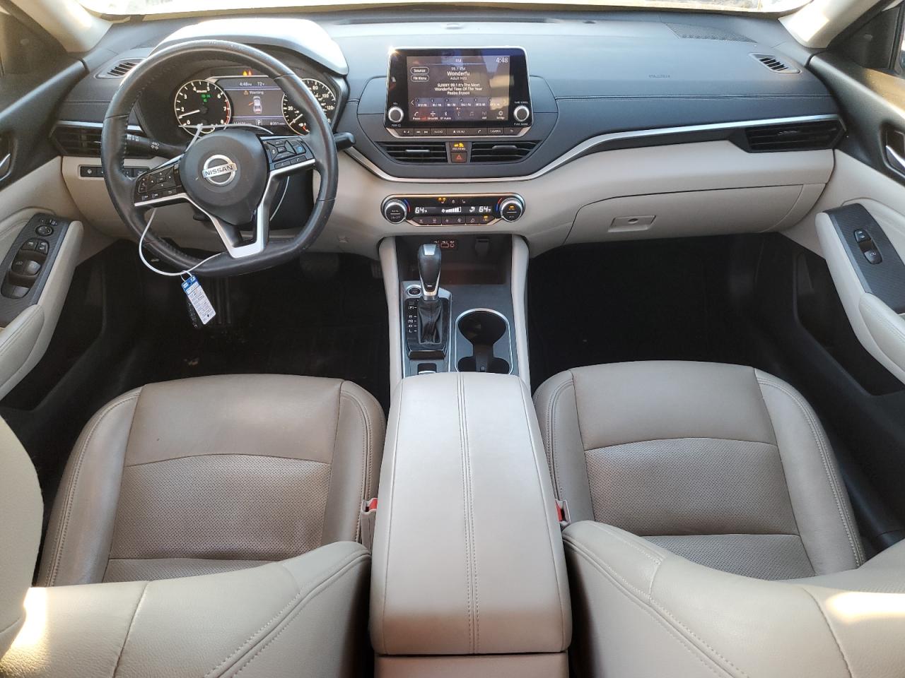 2019 Nissan Altima - Image 8