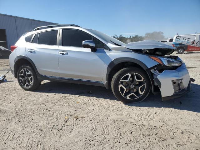  SUBARU CROSSTREK 2018 Серебристый