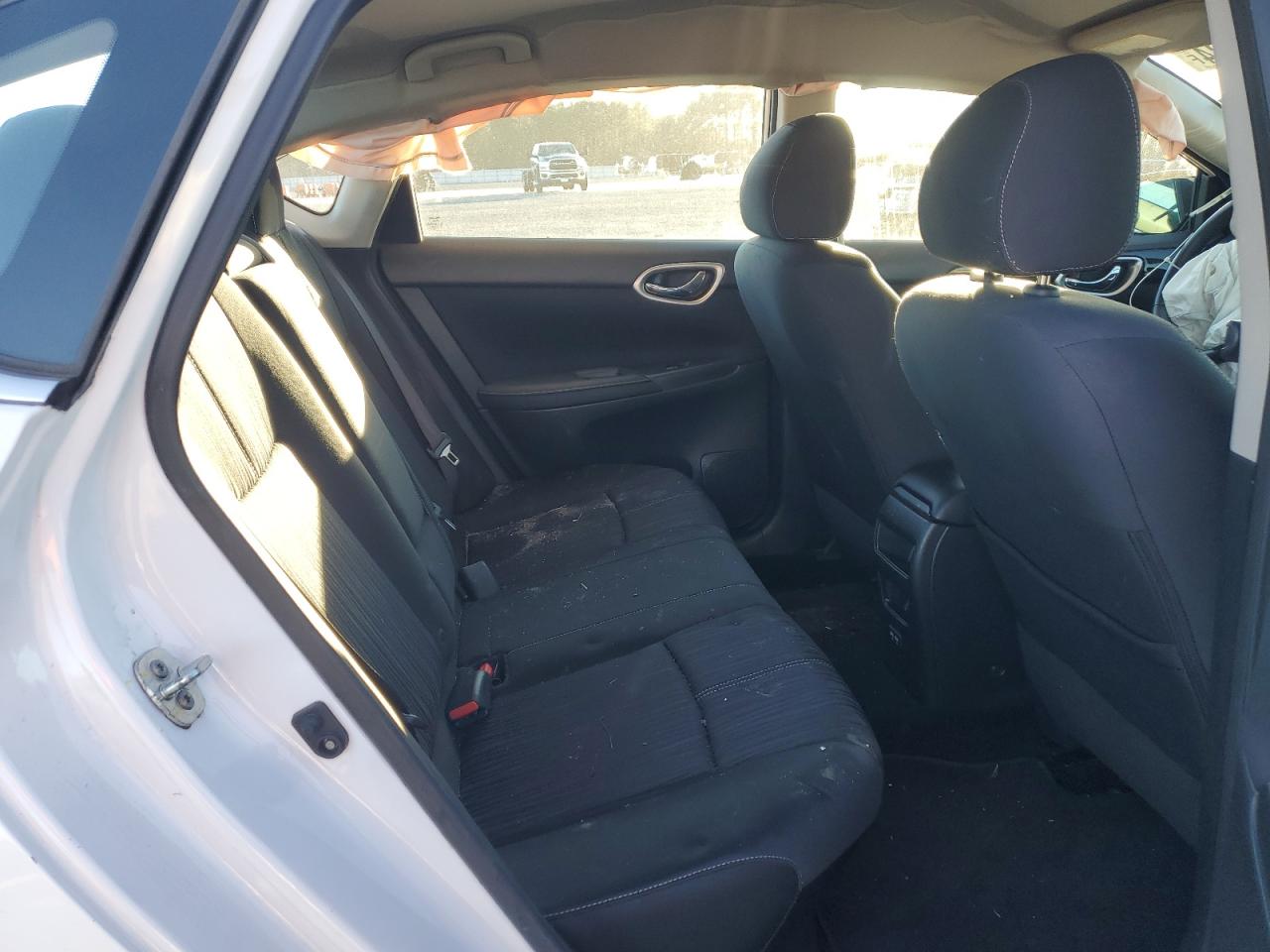 2018 Nissan Sentra - Image 10