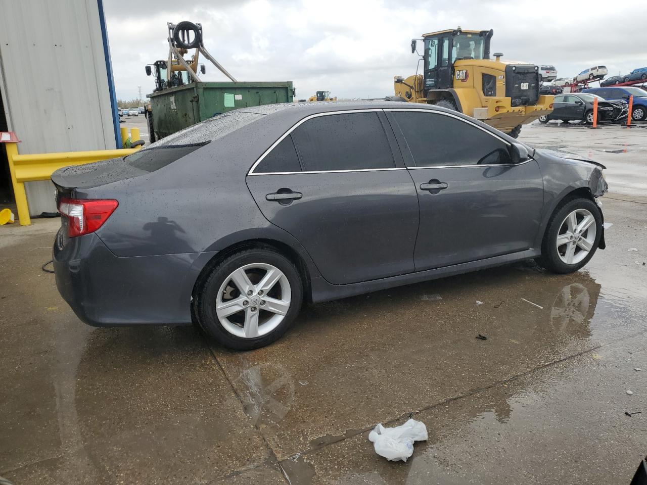 2014 Toyota Camry - Image 3