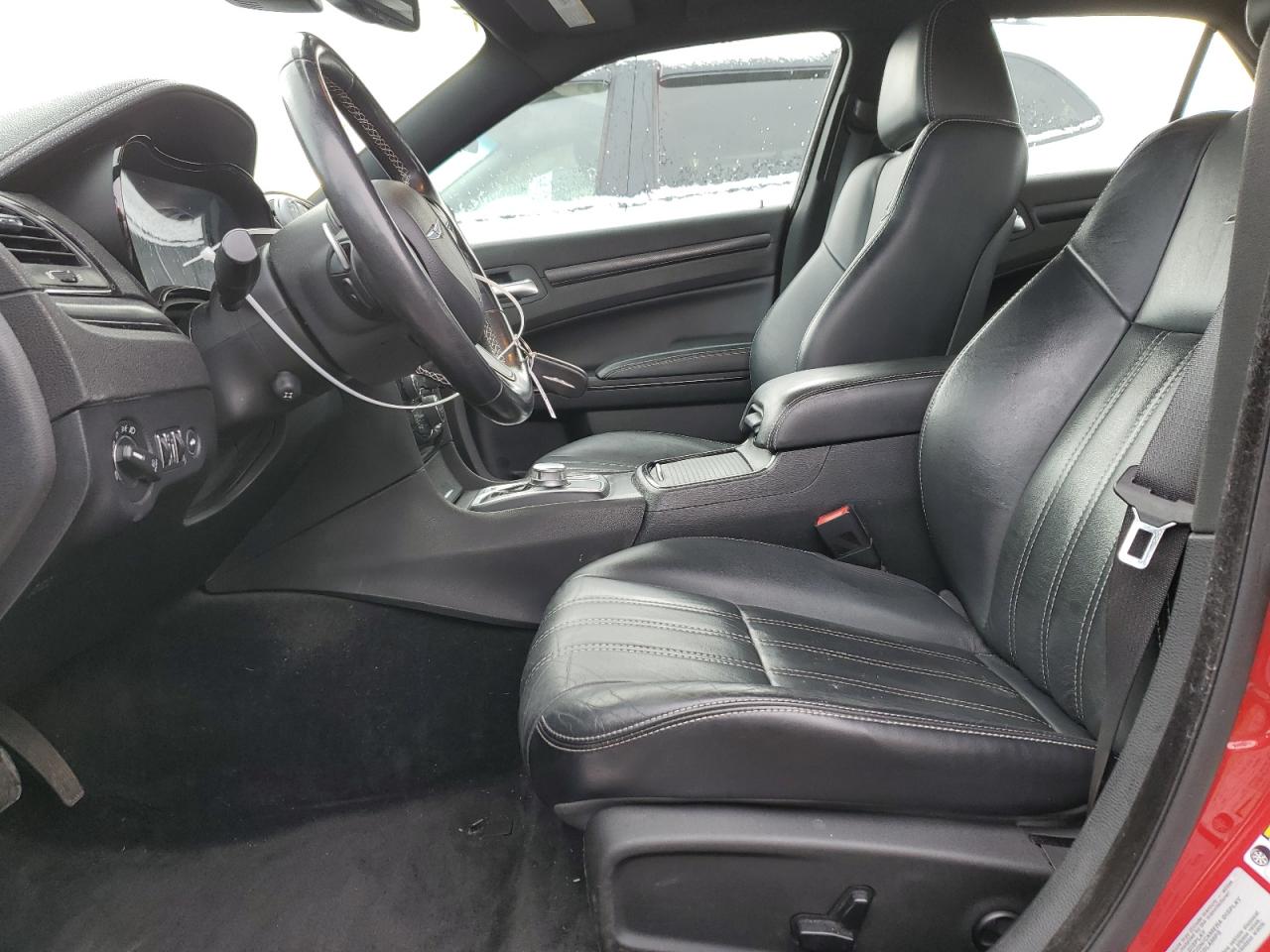 2015 Chrysler 300 - Image 7