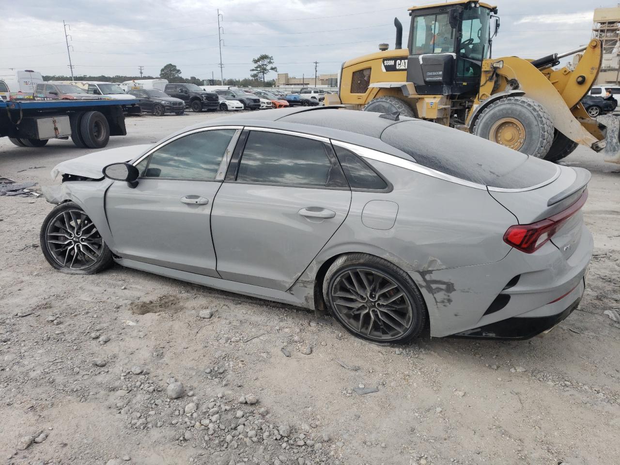 2021 Kia K5 - Image 2