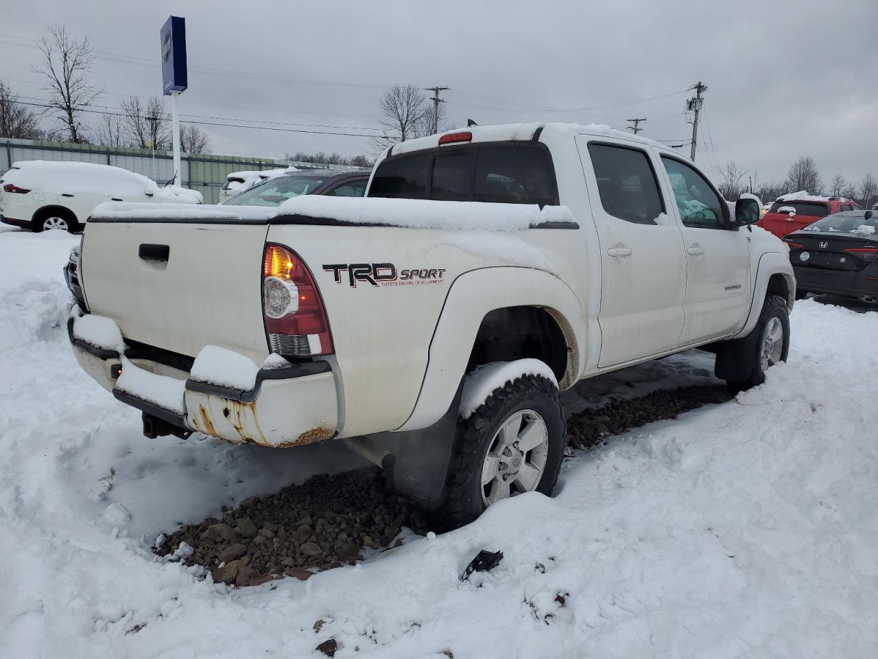 VIN 3TMLU4EN3EM137905 2014 TOYOTA TACOMA no.3