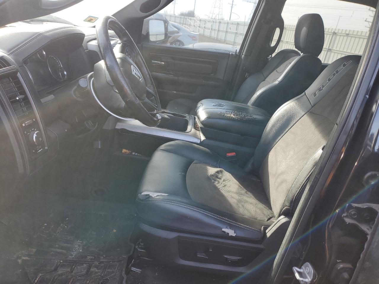 2017 RAM 1500 - Image 7