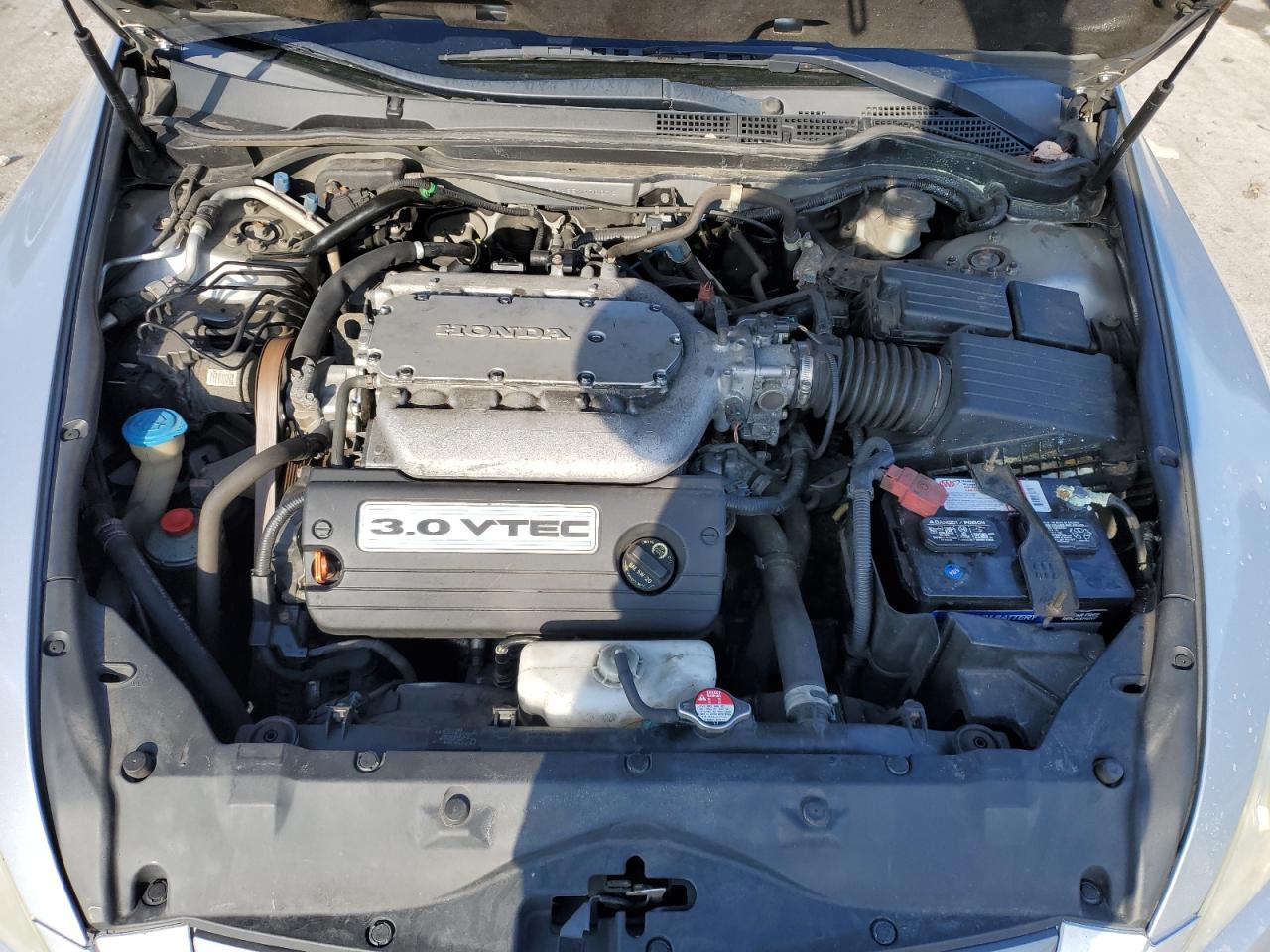 2005 Honda Accord - Image 11