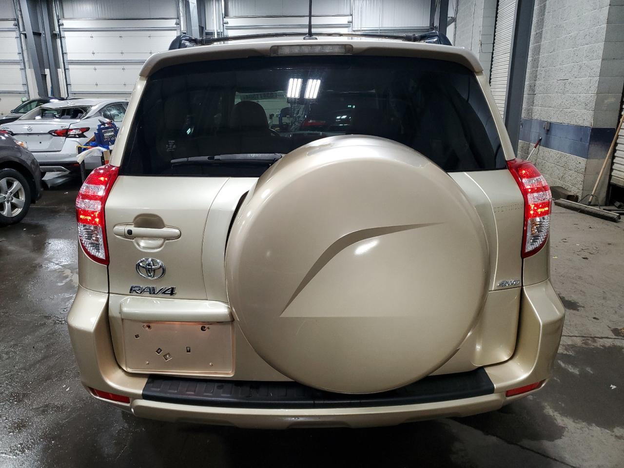 2011 Toyota RAV 4 - Image 6