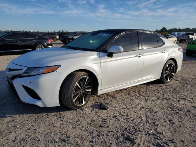  TOYOTA CAMRY 2018 Biały