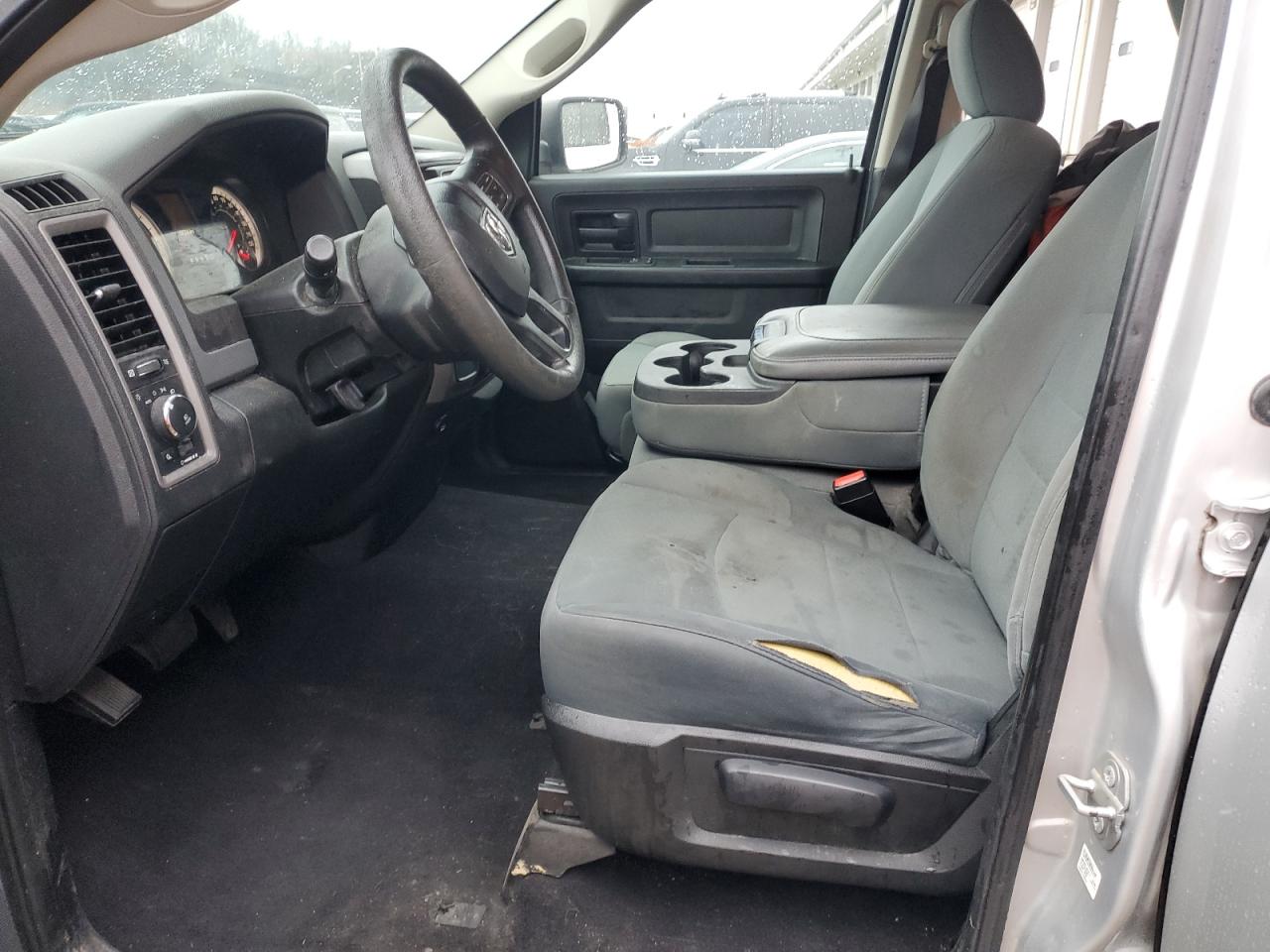 2017 Ram 1500 St VIN: 1C6RR6FG3HS684294 Lot: 84939414