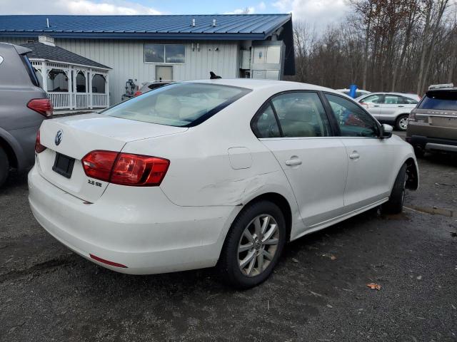 Sedans VOLKSWAGEN JETTA 2013 White