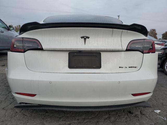  TESLA MODEL 3 2020 Білий