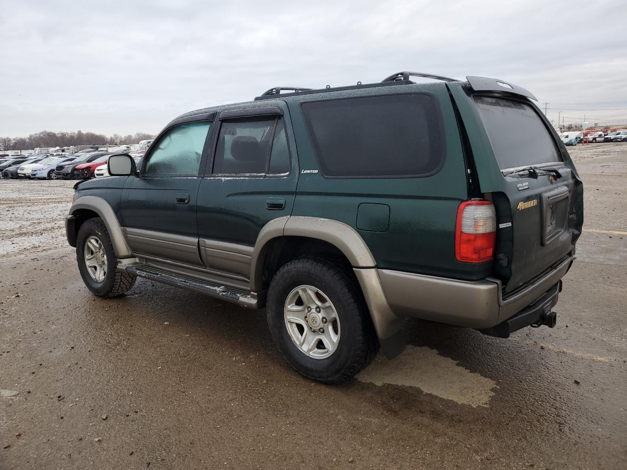 2000 Toyota 4Runner - Image 2