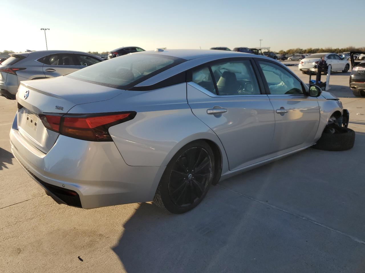 2021 Nissan Altima - Image 3