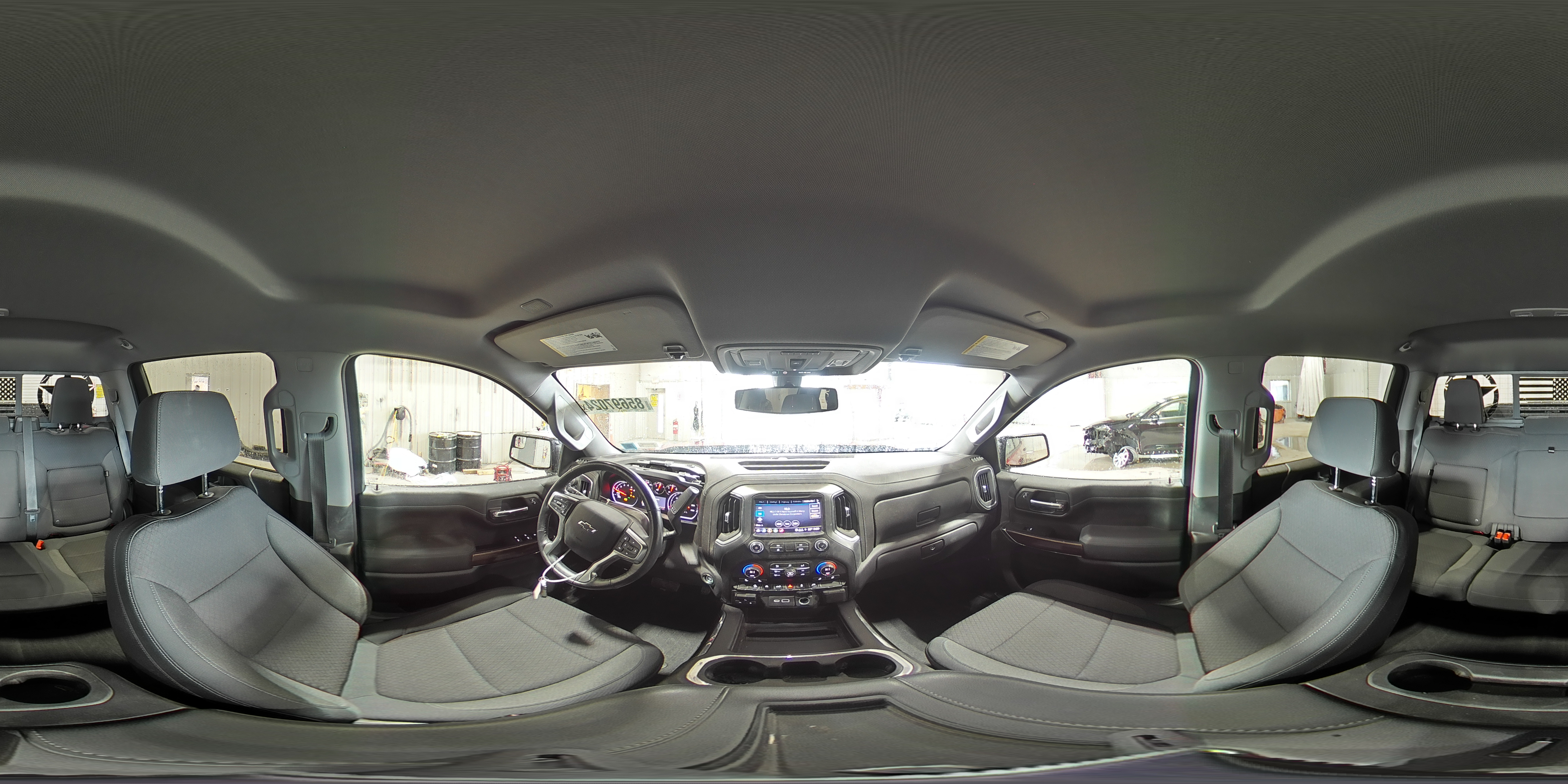 2021 Chevrolet Silverado - Image 15