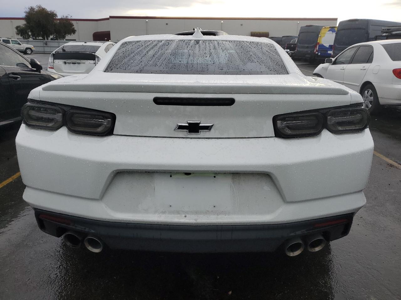 2021 Chevrolet Camaro - Image 6