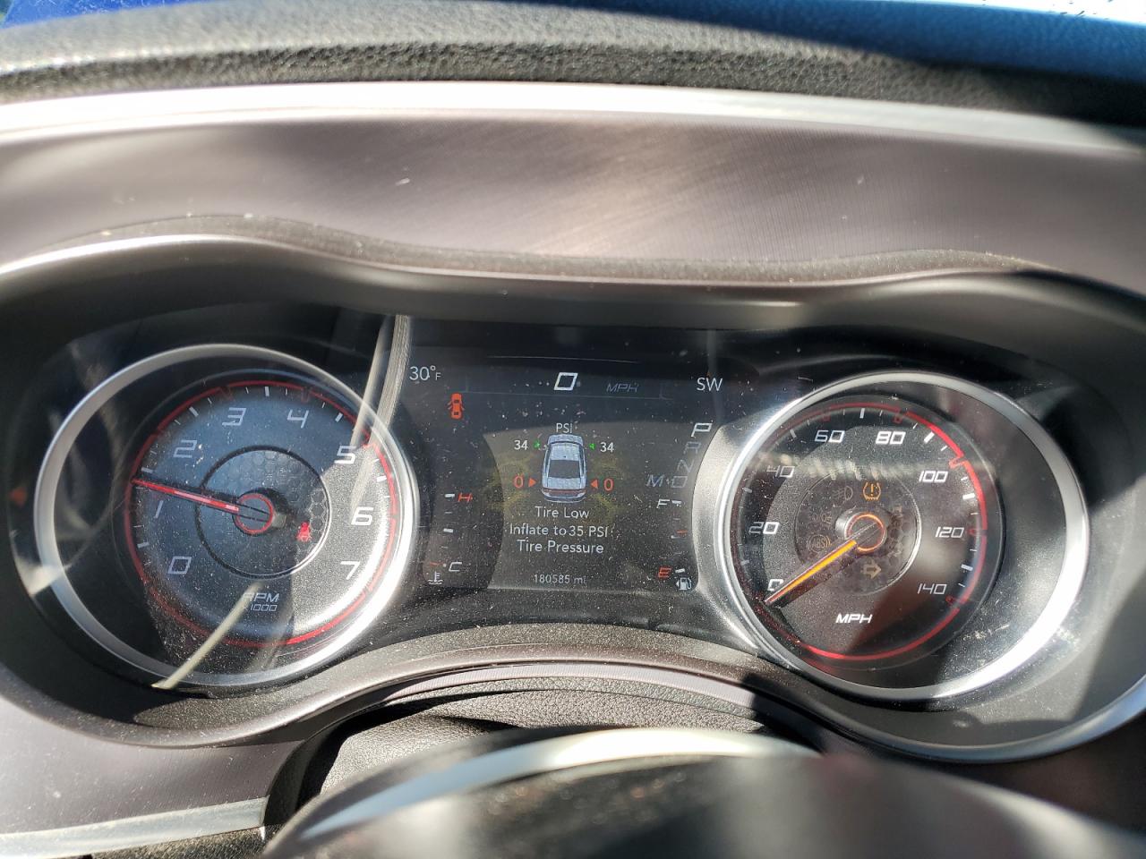 2019 Dodge Charger - Image 9