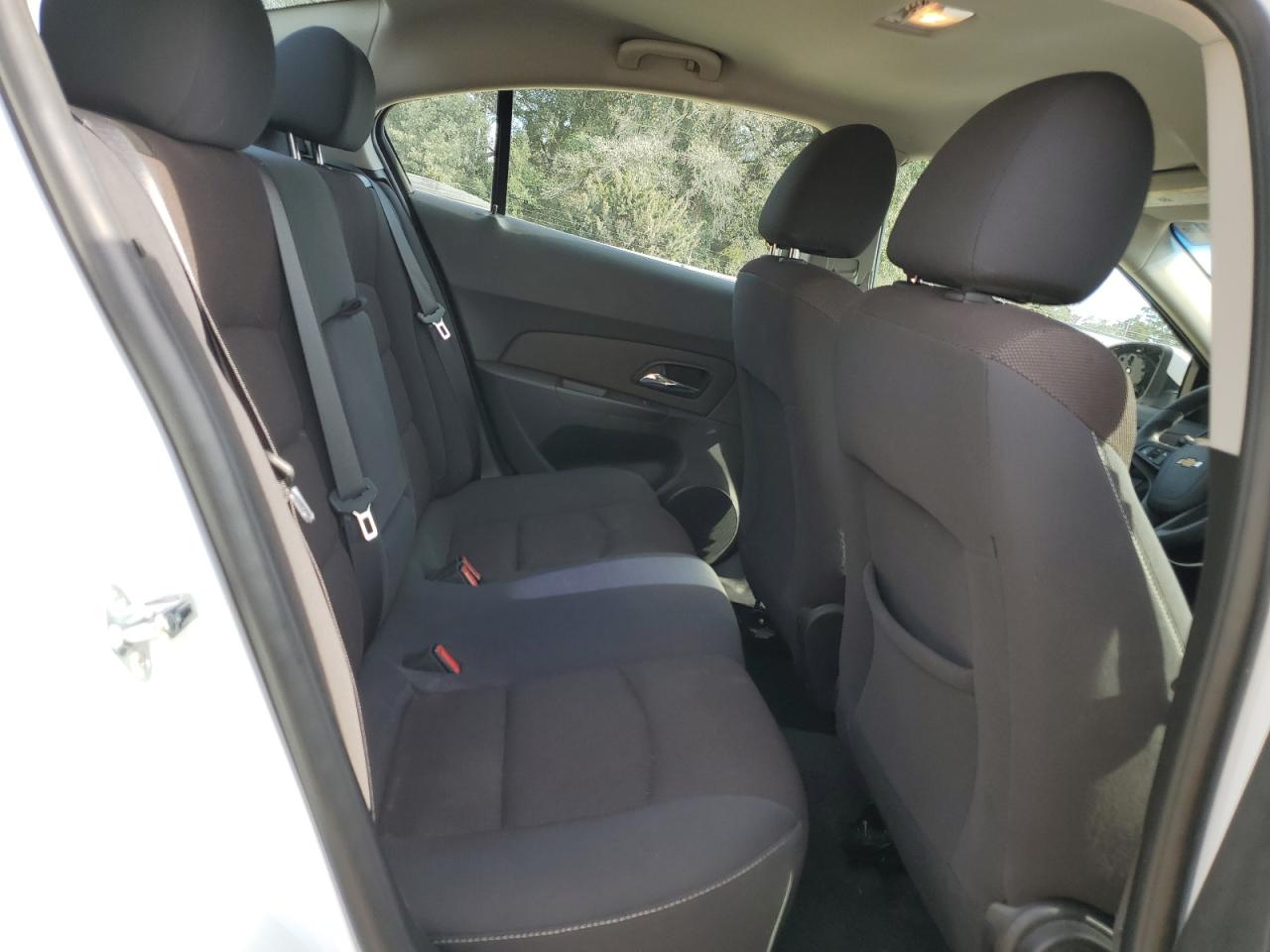 2016 Chevrolet Cruze - Image 10