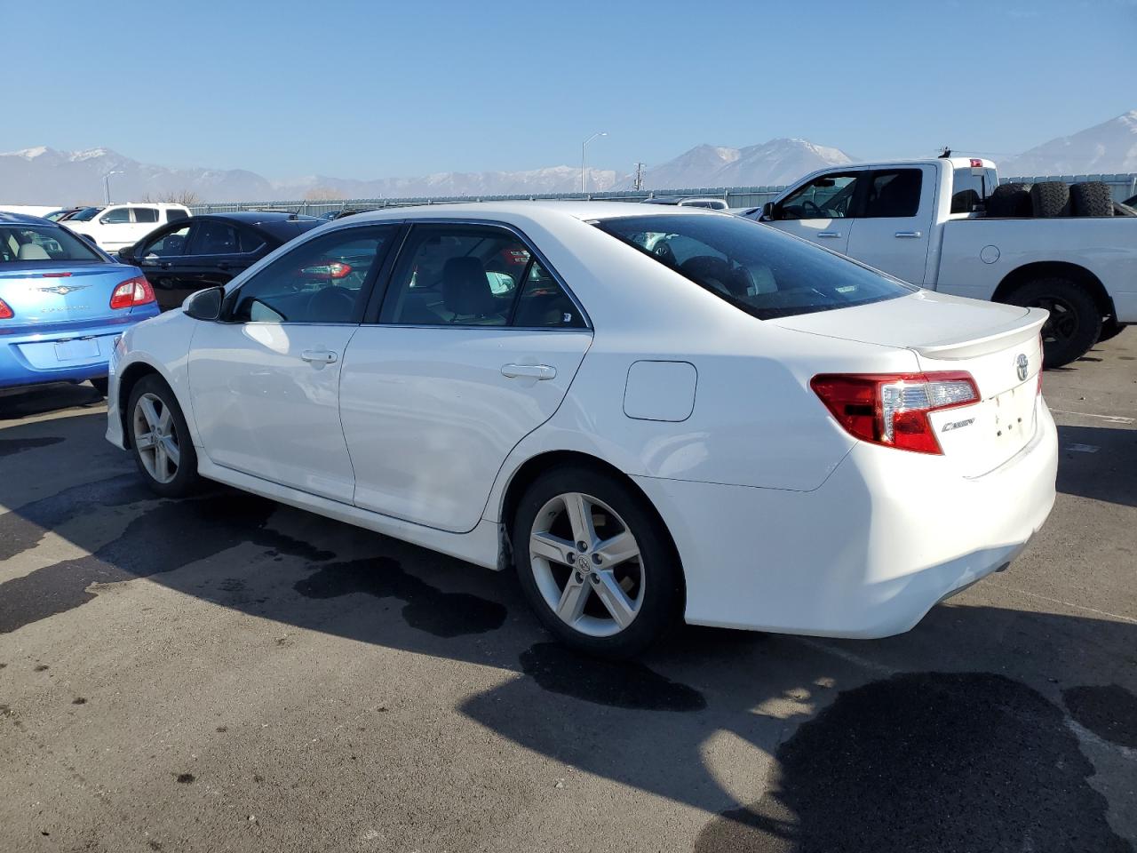 2014 Toyota Camry - Image 2