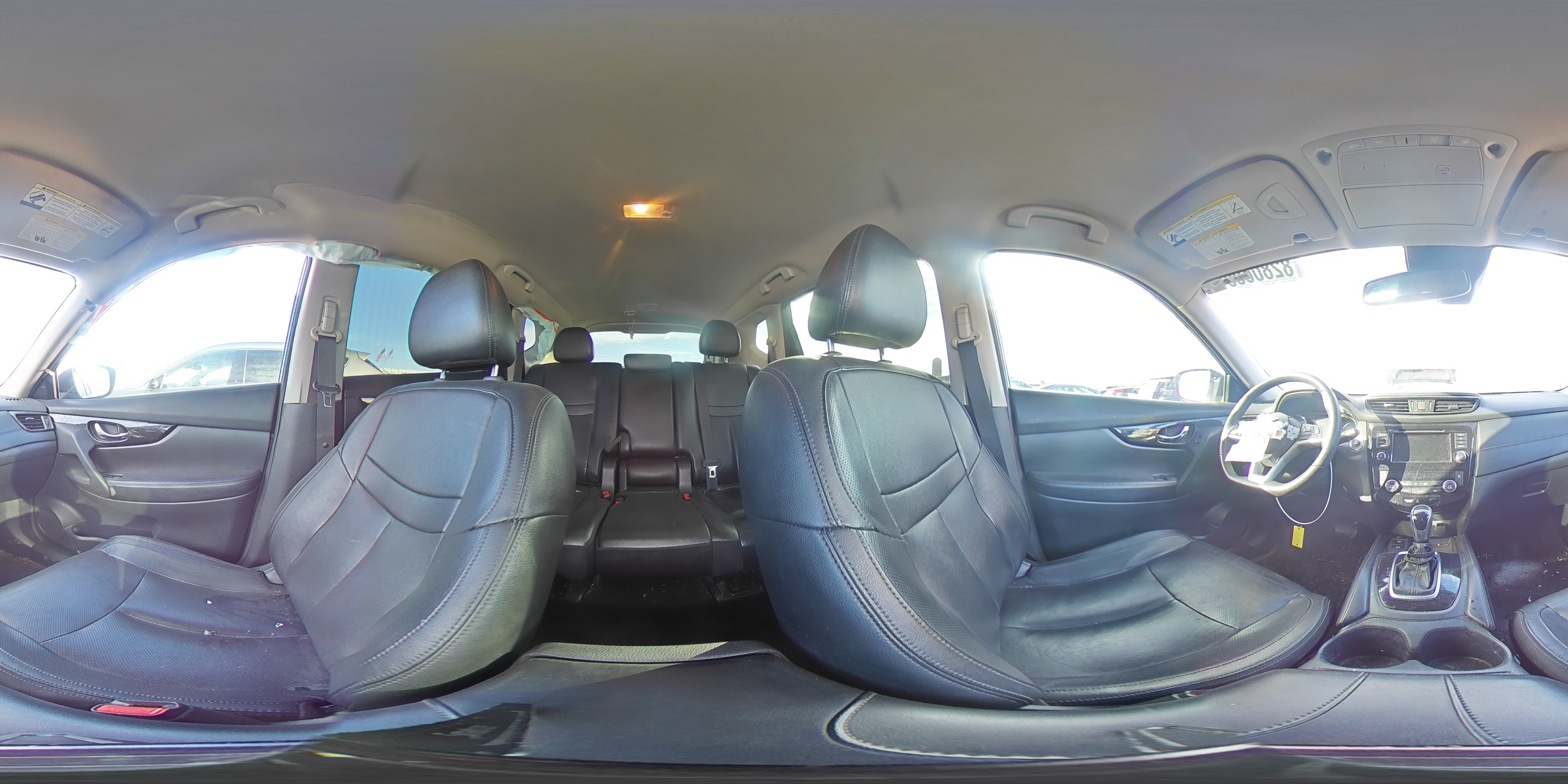 2019 Nissan Rogue - Image 14