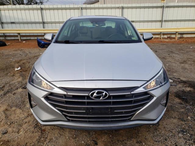  HYUNDAI ELANTRA 2019 Srebrny