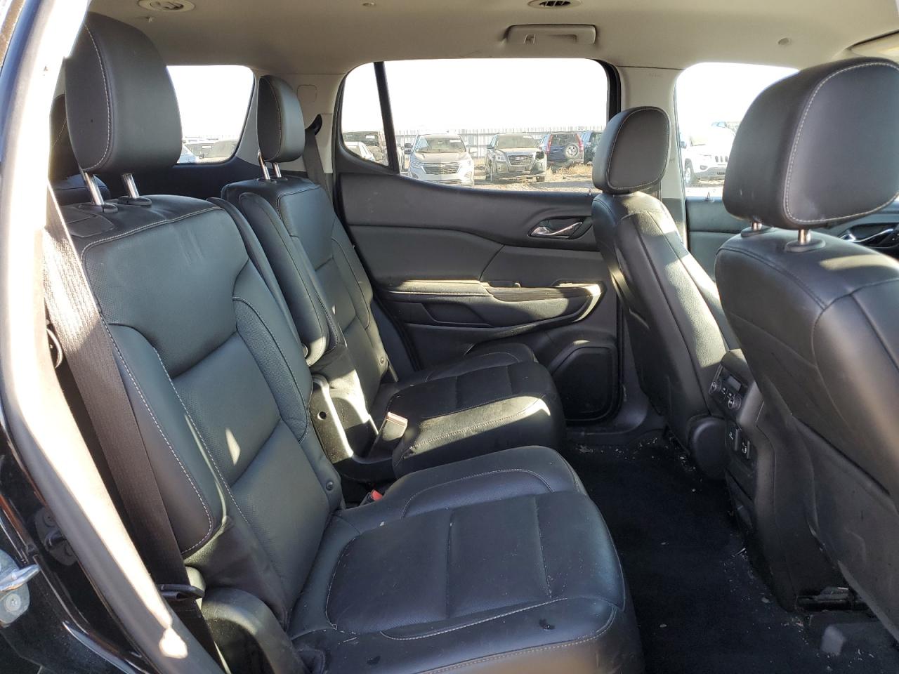 2018 GMC Acadia - Image 11