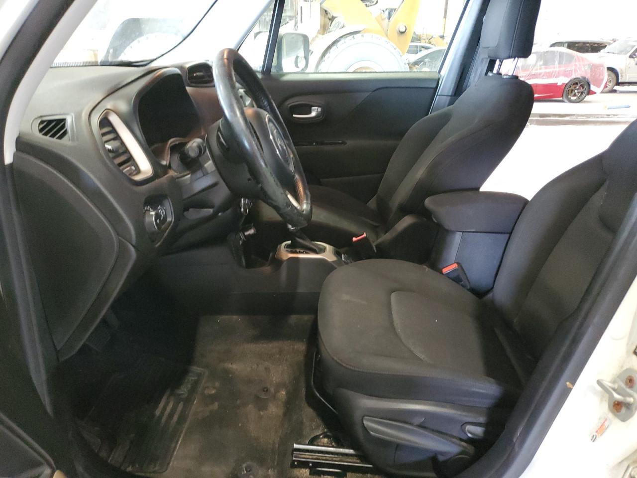 2015 Jeep Renegade - Image 7