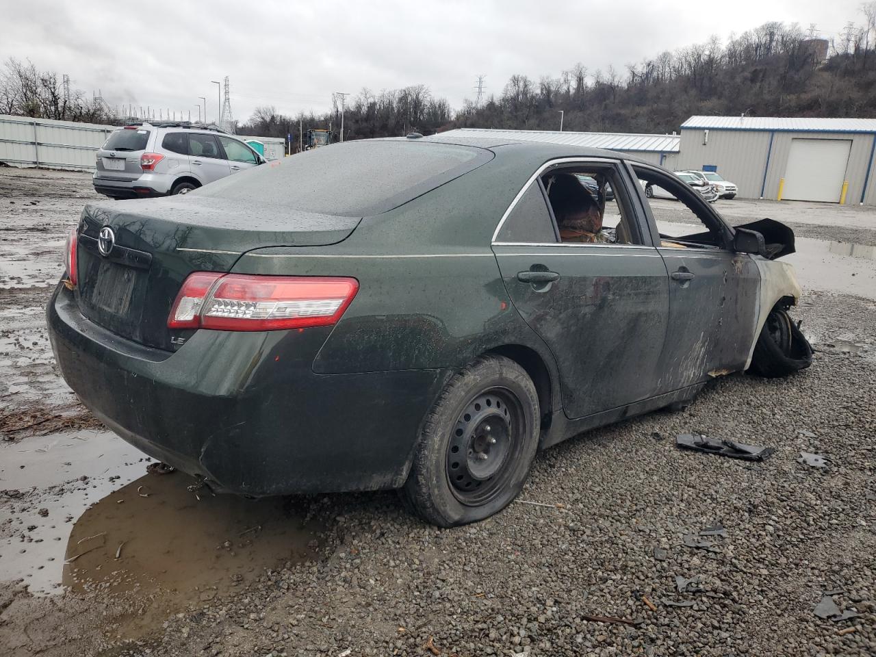 2010 Toyota Camry - Image 3