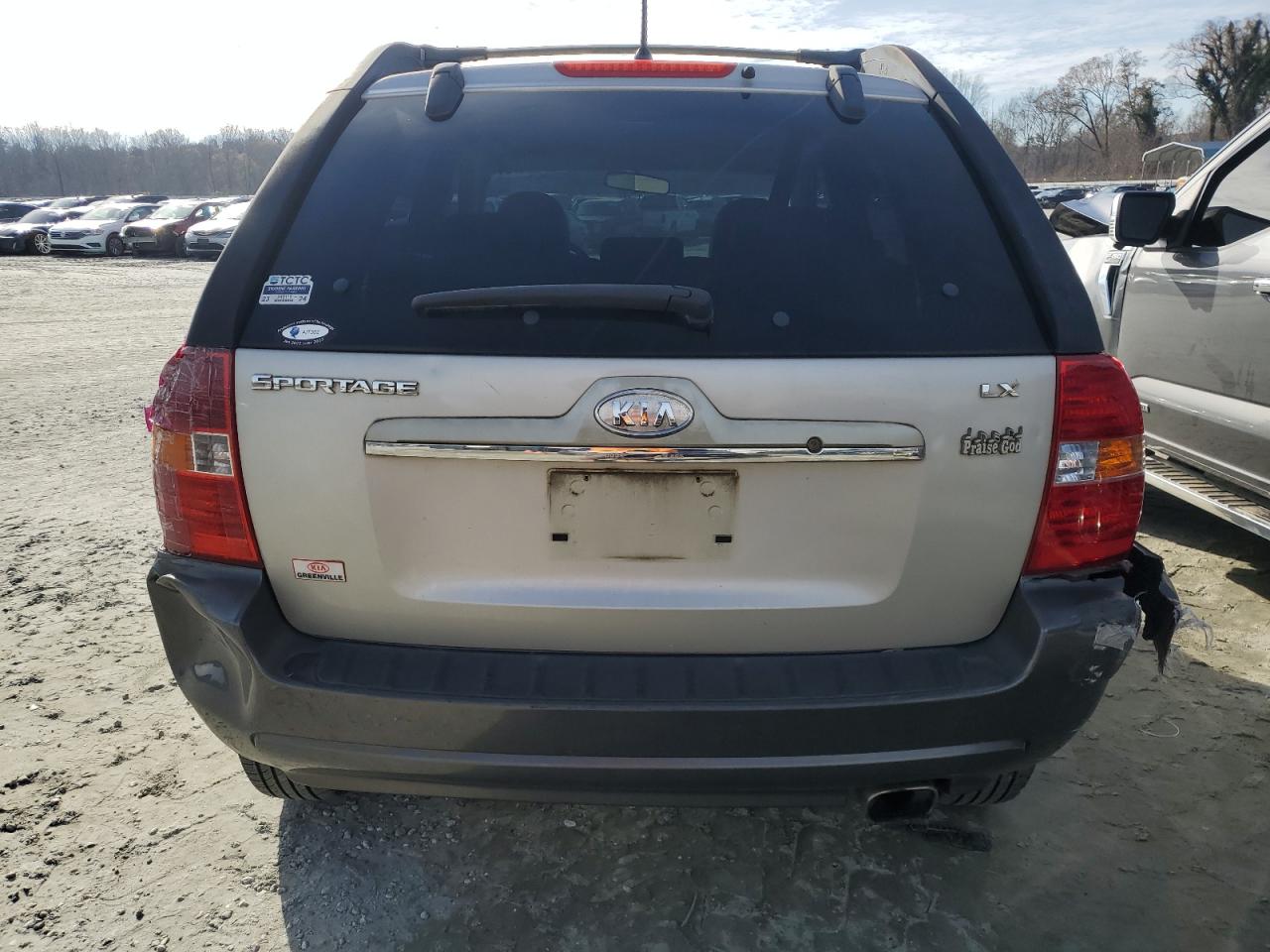 2007 Kia Sportage Lx VIN: KNDJF724577412556 Lot: 82574124